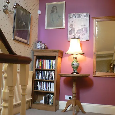 16 Franklin Bijou Boutique ハロゲート