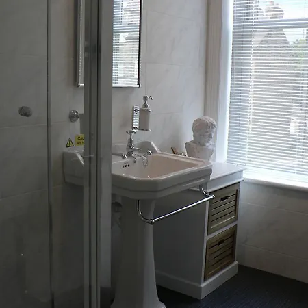 16 Franklin Bijou Boutique 4* 해러게이트