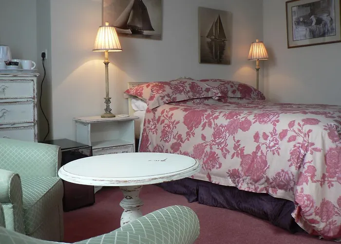 16 Franklin Bijou Boutique Bed & Breakfast